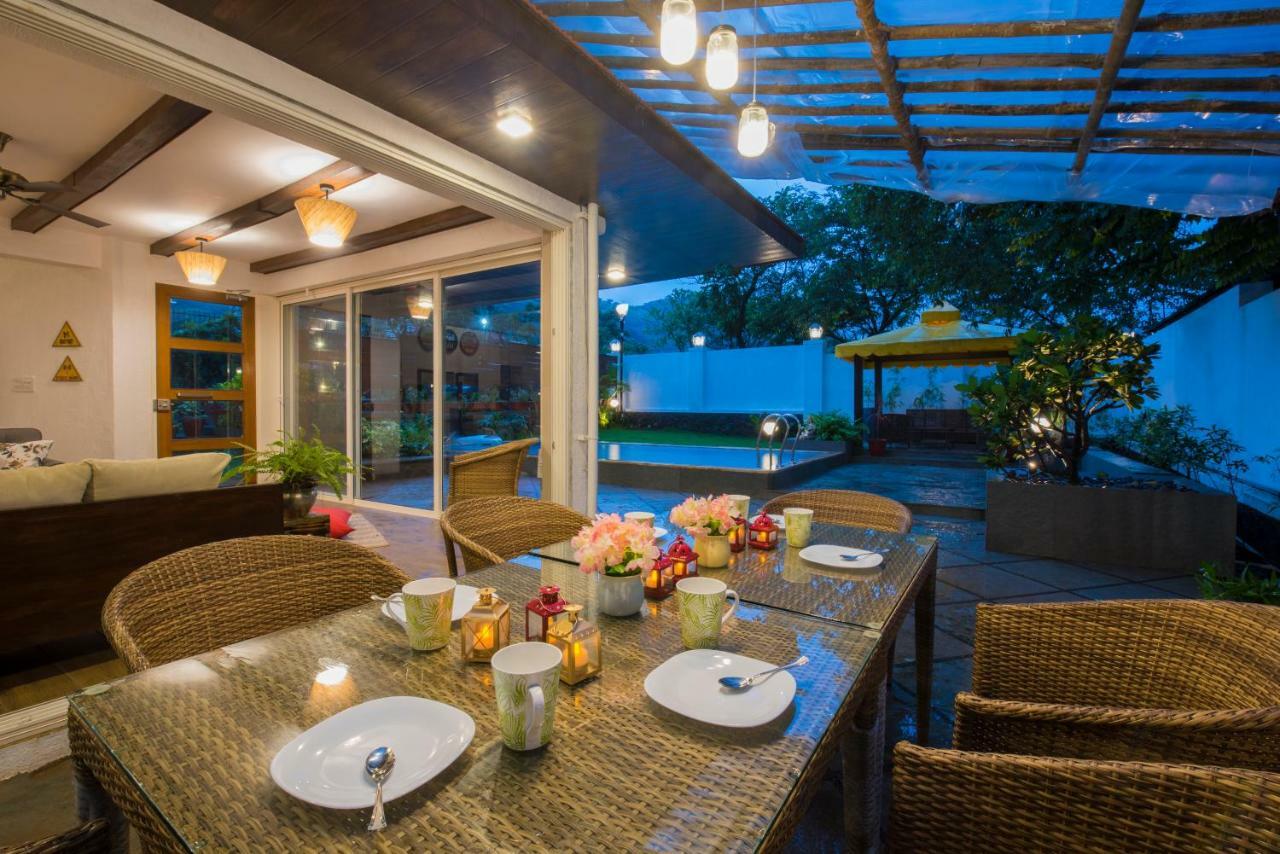El Lodge By Stayvista - Pool, Lawn, And A Charming Gazebo For Your Perfect Getaway Lonavala Kültér fotó